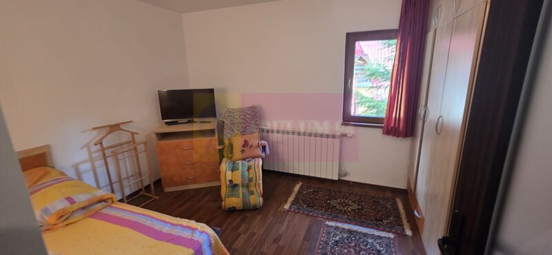 Vila duplex de vanzare cu 4 camere in Azuga